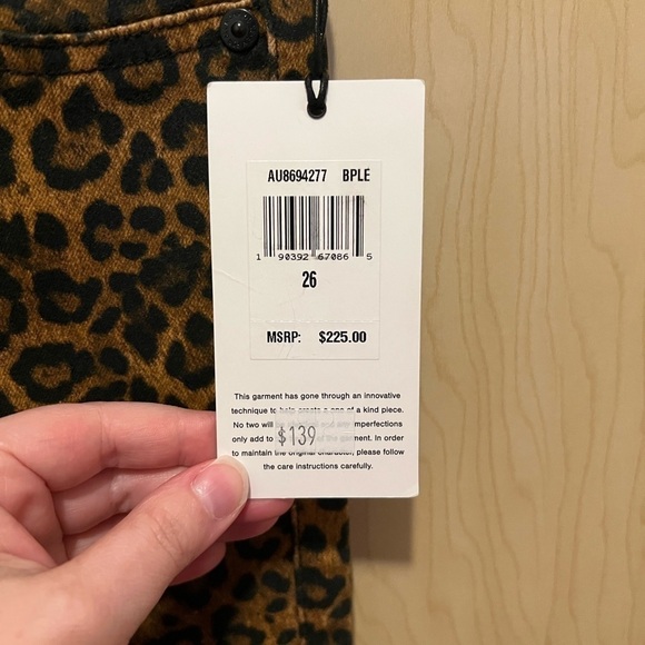 7 For All Mankind Leopard Print High Rise Slim Fit Kick Flare Jeans - Picture 4 of 4